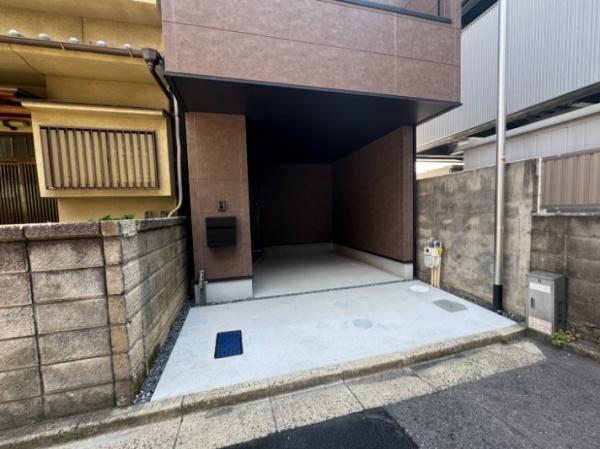 京都市右京区西院西高田町の新築一戸建