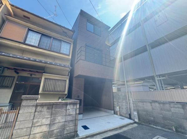 京都市右京区西院西高田町の新築一戸建