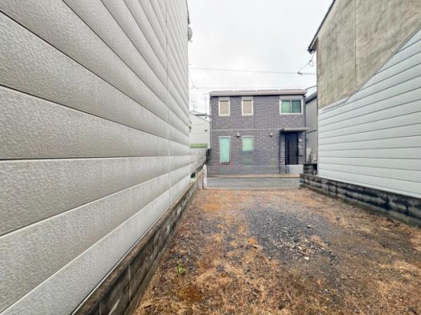 京都市伏見区深草直違橋南１丁目の新築一戸建