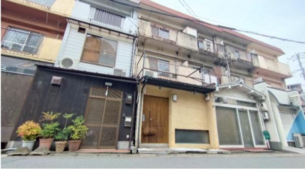 京都市伏見区桃山町日向の中古テラスハウス
