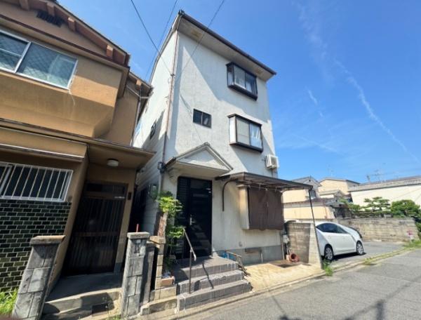 京都市伏見区深草小久保町の中古一戸建