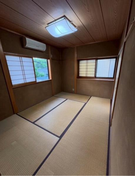 京都市伏見区深草大亀谷安信町の中古一戸建て