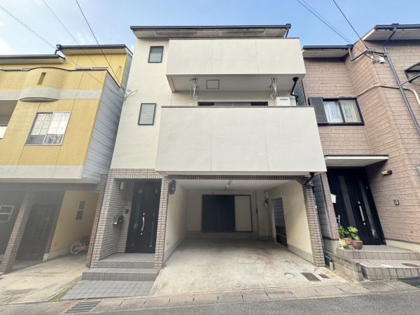 京都市山科区大塚高岩の中古一戸建