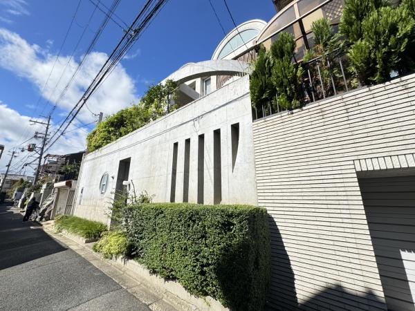 京都市右京区西院春栄町の中古一戸建て