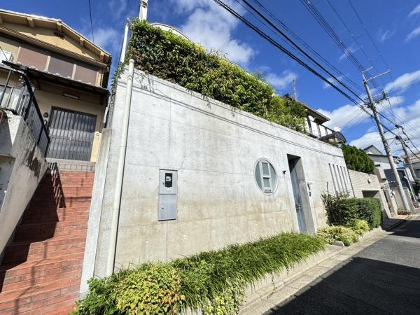 京都市右京区西院春栄町の中古一戸建て