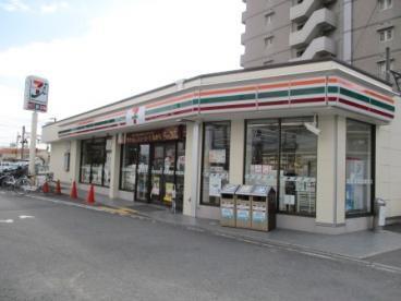 京都市右京区山ノ内荒木町の土地(セブンイレブン天神川三条店)