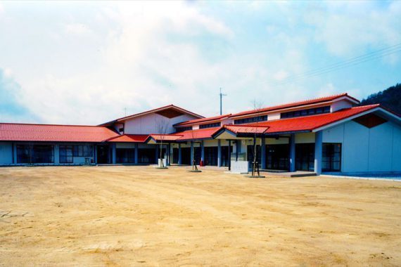 南丹市日吉町保野田柿谷の土地(南丹市立胡麻保育所)