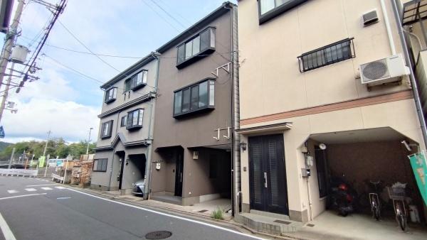 京都市伏見区深草大亀谷東寺町の中古一戸建て