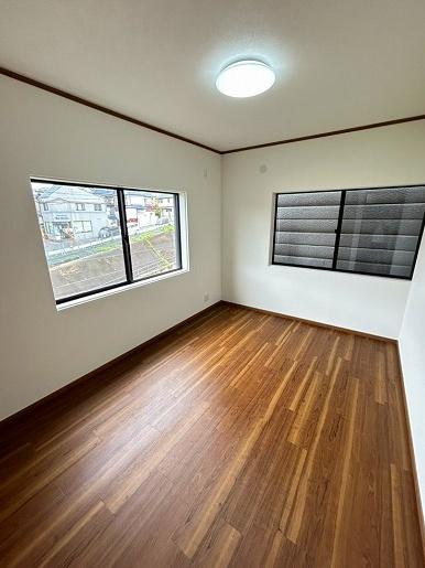 京都市伏見区深草大亀谷東寺町の中古一戸建て