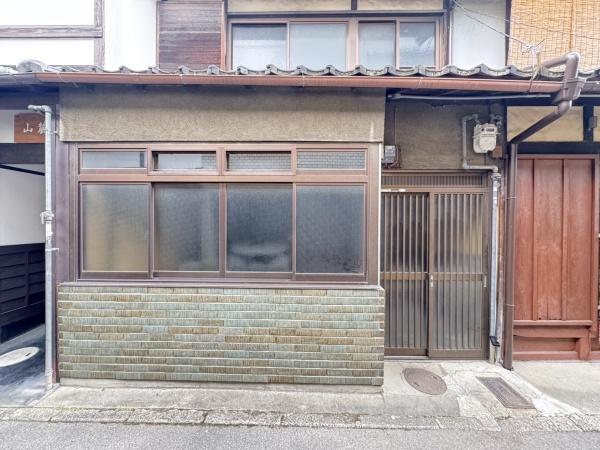京都市中京区六角通油小路西入越後町の中古一戸建て