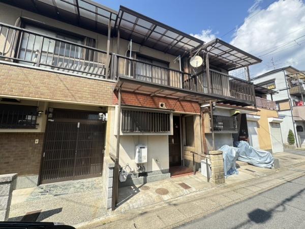 京都市右京区嵯峨甲塚町の中古テラスハウス