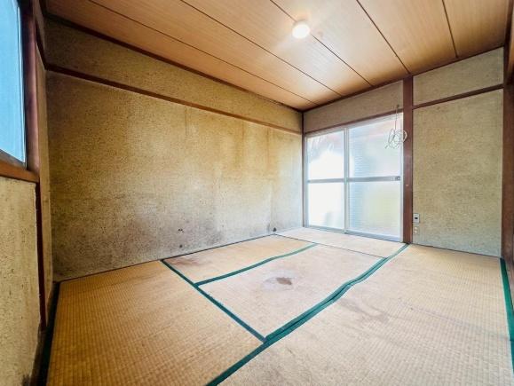 京都市伏見区羽束師鴨川町の中古一戸建