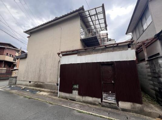 京都市西京区嵐山茶尻町の中古テラスハウス