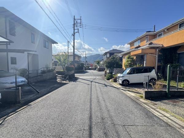 京都市西京区御陵峰ケ堂町３丁目の中古一戸建て