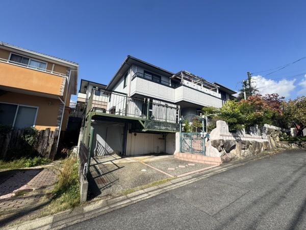 京都市西京区御陵峰ケ堂町３丁目の中古一戸建