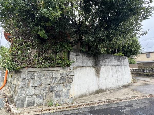 京都市伏見区深草石峰寺山町の中古一戸建て