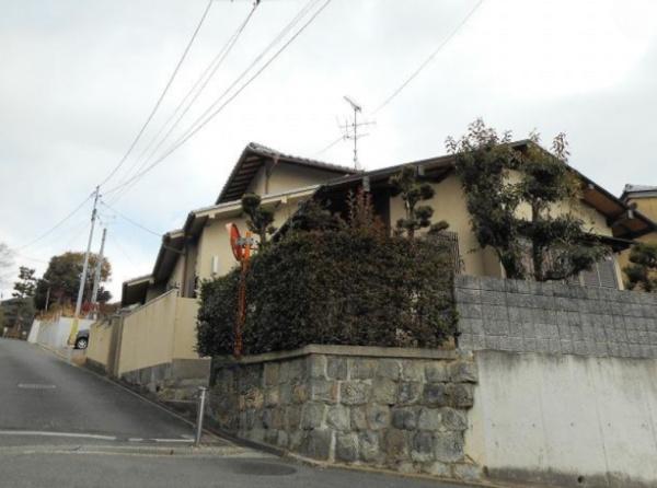 京都市伏見区深草石峰寺山町の中古一戸建
