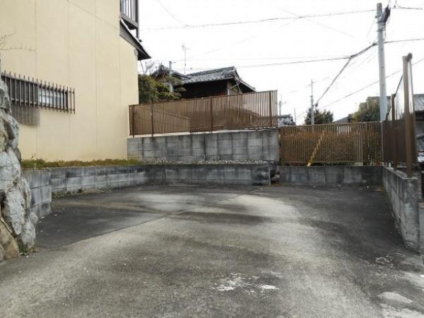 京都市伏見区深草石峰寺山町の中古一戸建