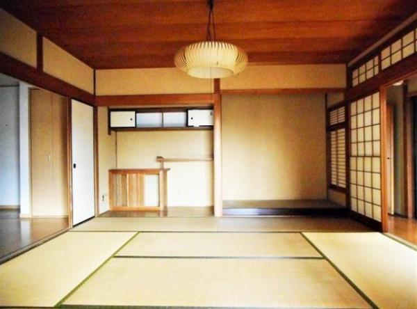 京都市伏見区深草石峰寺山町の中古一戸建て