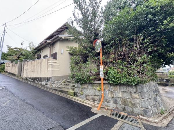 京都市伏見区深草石峰寺山町の中古一戸建て