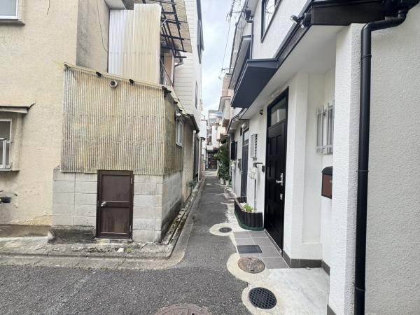 京都市右京区西院久田町の中古一戸建て(前面道路含む現地写真)