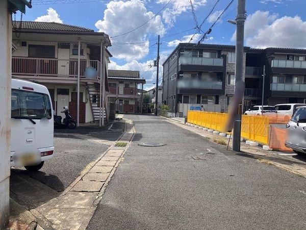 京都市右京区太秦八反田町の土地(前面道路含む現地写真)