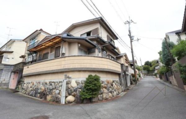 京都市伏見区深草大亀谷万帖敷町の中古一戸建