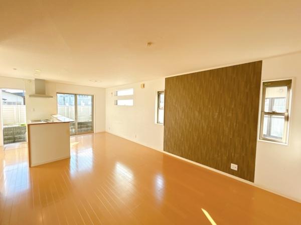 京都市伏見区日野田頬町の中古一戸建て(リビング)