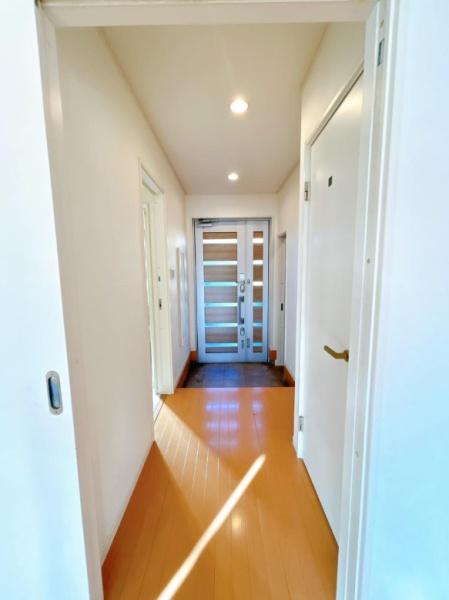 京都市伏見区日野田頬町の中古一戸建て(玄関)