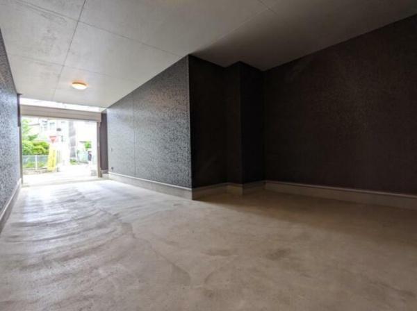 大津市横木2丁目の中古一戸建て(駐車場)