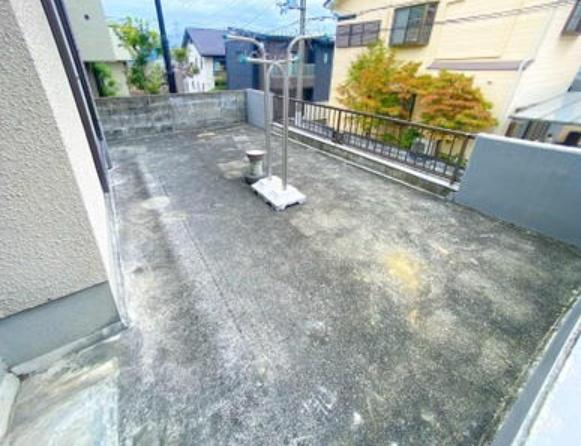 大津市本宮２丁目の中古一戸建て