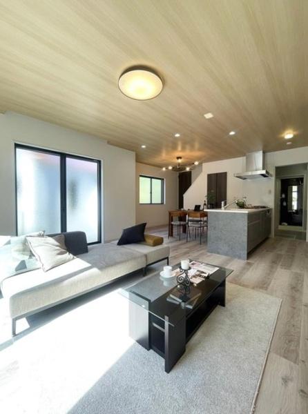 京都市伏見区深草大亀谷八島町の新築一戸建