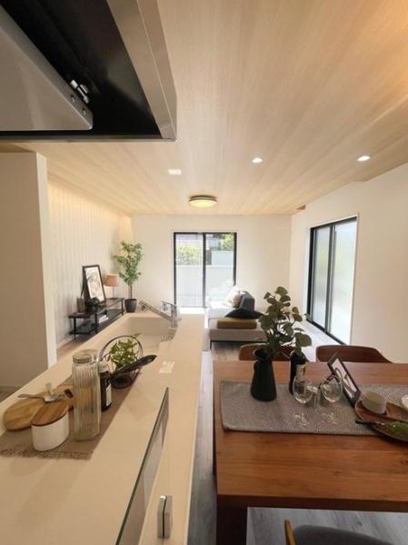 京都市伏見区深草大亀谷八島町の新築一戸建