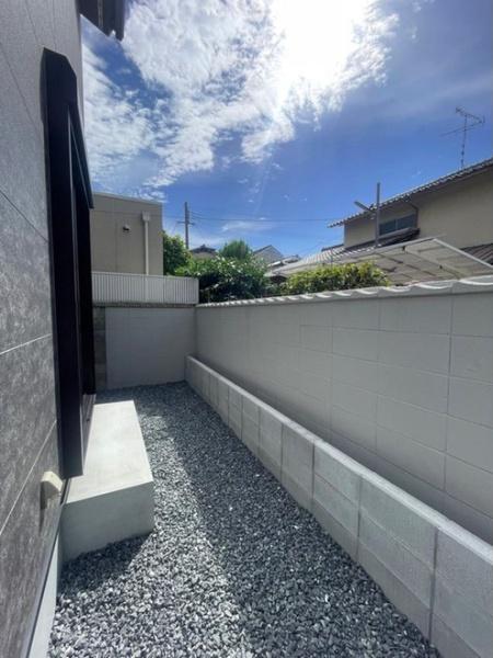 京都市伏見区深草大亀谷八島町の新築一戸建