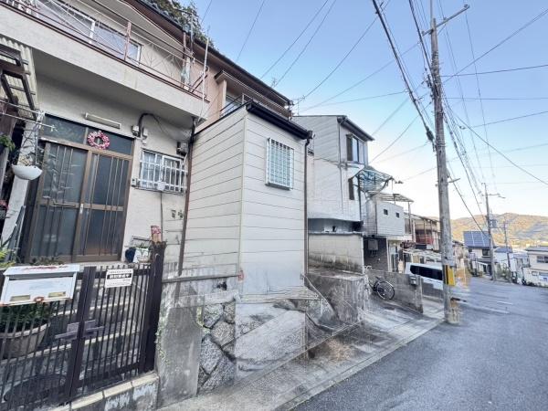京都市山科区西野山百々町の中古テラスハウス
