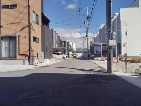 京都市伏見区向島二ノ丸町の新築一戸建