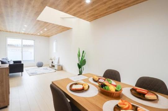 京都市中京区西ノ京左馬寮町の新築一戸建