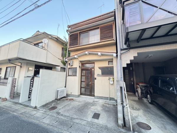 京都市山科区西野山射庭ノ上町の中古一戸建