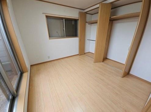 京都市山科区西野野色町の中古一戸建て