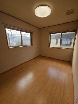 京都市山科区西野野色町の中古一戸建て