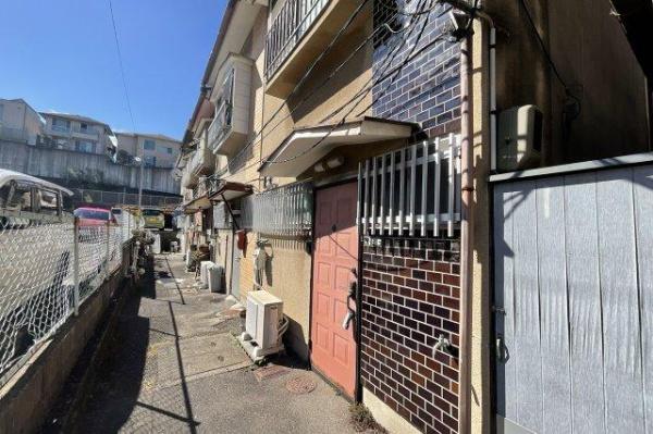 京都市伏見区石田大山町の中古テラスハウス