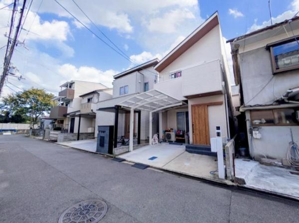 京都市伏見区深草越後屋敷町の中古一戸建