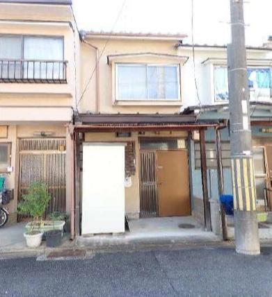 京都市伏見区深草出羽屋敷町の中古テラスハウス