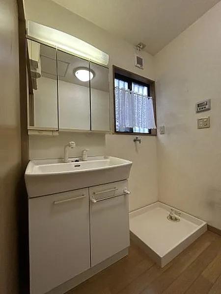 大津市比叡辻１丁目の中古一戸建て