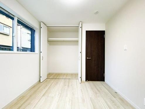 京都市山科区御陵血洗町の新築一戸建