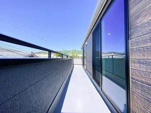 京都市山科区御陵血洗町の新築一戸建