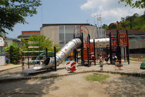 京都市右京区嵯峨野有栖川町の新築一戸建(栄光幼稚園)