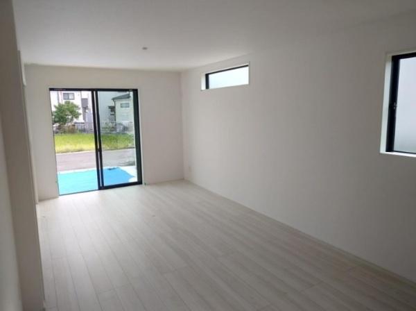 大津市下阪本１丁目の新築一戸建