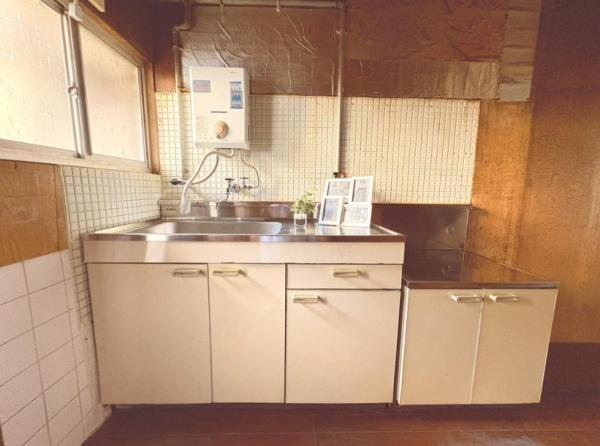 京都市中京区西ノ京西鹿垣町の中古一戸建て