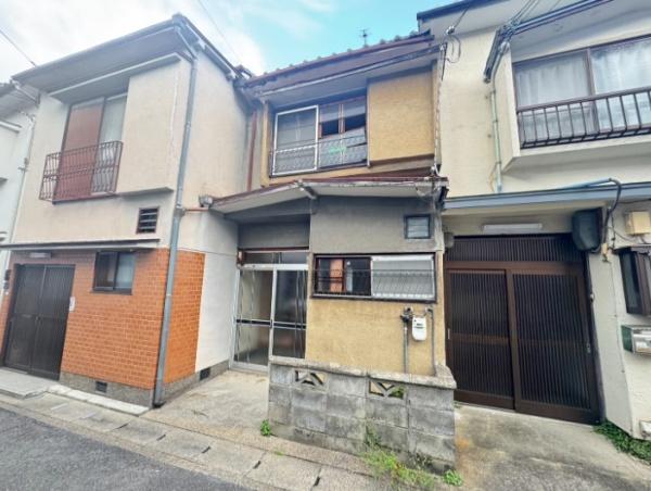 京都市山科区北花山六反田町の中古テラスハウス